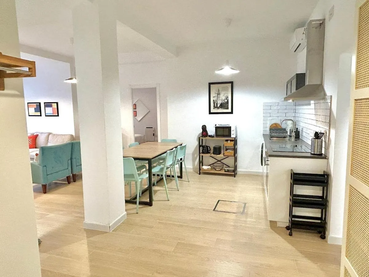 Апартаменты Nuevo! Acogedor Apt 8Pax 4Bdr 2Bth - Cozyhomesevilla4