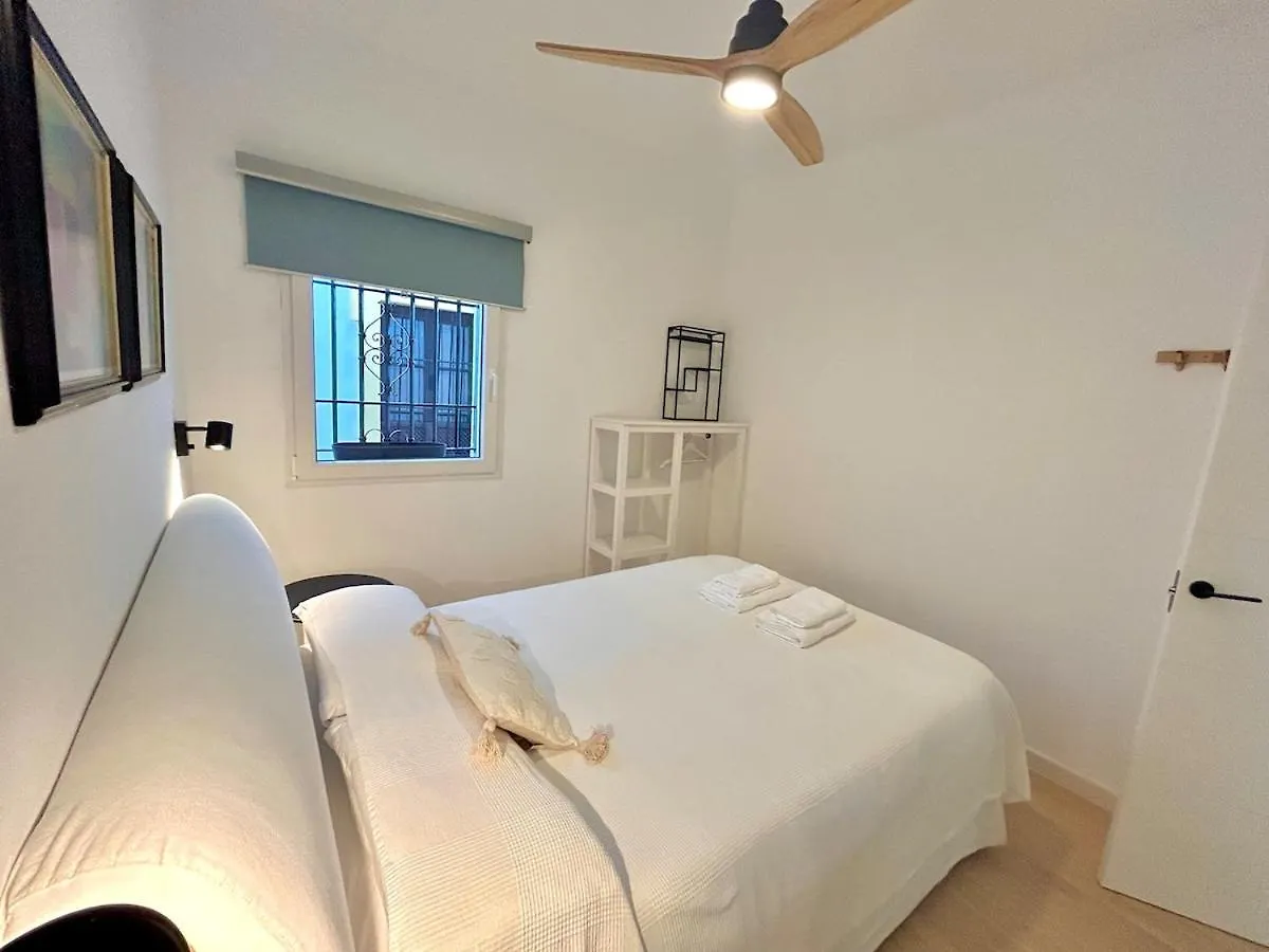 Nuevo! Acogedor Apt 8Pax 4Bdr 2Bth - Cozyhomesevilla4 Испания