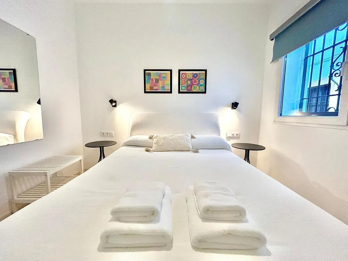 Апартаменты Nuevo! Acogedor Apt 8Pax 4Bdr 2Bth - Cozyhomesevilla4 Испания